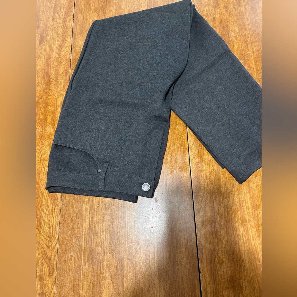 Chico’s Gray pants size 2 R - Picture 2 of 8